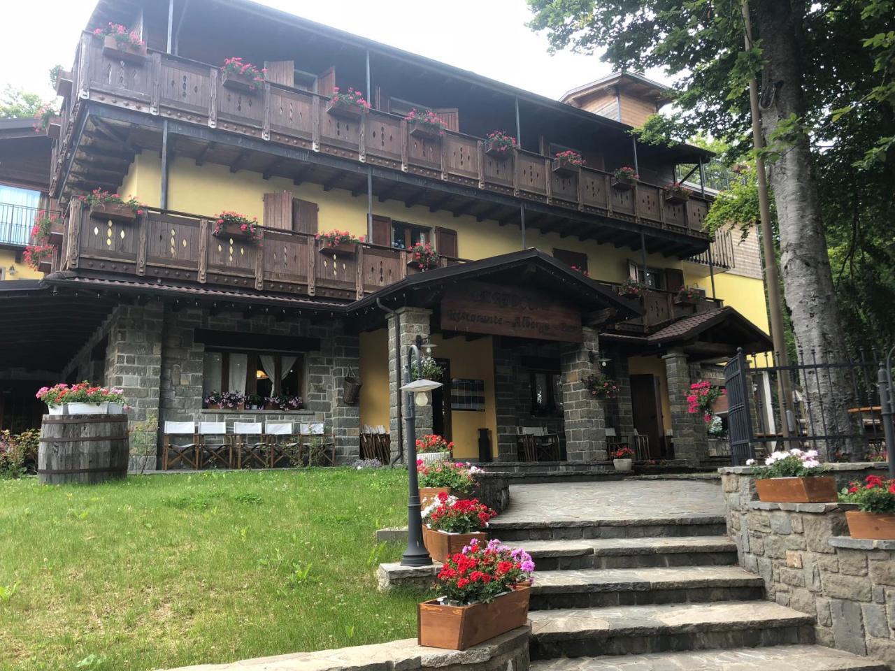 Albergo Bertocchi Collagna Kültér fotó